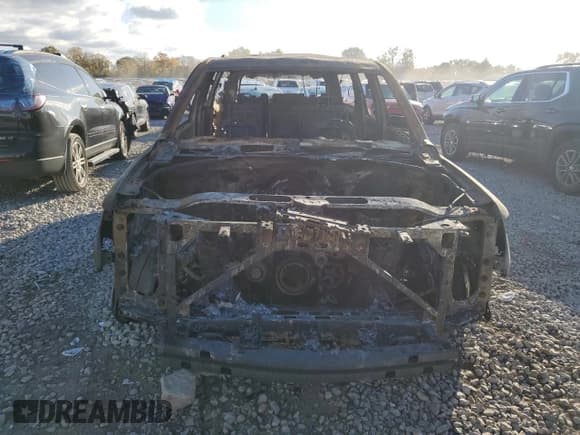 ✅ 2016 Chevrolet Suburban LT • VIN: 1GNSKHKC3GR460890 • Lot: 77609254. Wystawiony na Copart z przebiegiem Nie podano. Bezpłatny archiwum sprzedaży aukcyjnych z USA i szczegółowy raport historii pojazdu na DreamBid. Zdjęcie 5.