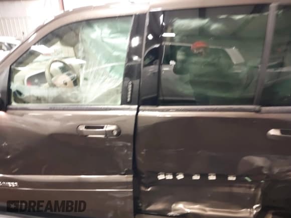 ✅ 2008 Mercury Mountaineer Premier • VIN: 4M2EU48E28UJ12430 • Lot: 41549600. Listed on IAAI with 62,651 mi. Free auction sales archive from the USA and detailed vehicle history report at DreamBid. Image 15.