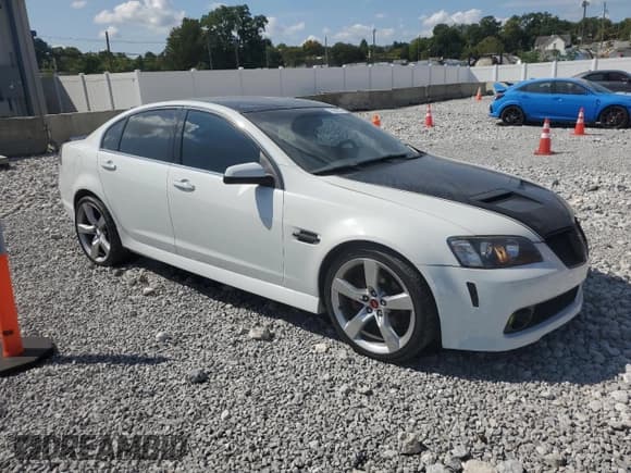 ✅ 2009 Pontiac G8 GT • VIN: 6G2EC57Y59L195313 • Lot: 70852034. Wystawiony na Copart z przebiegiem 110 611 mil. Bezpłatny archiwum sprzedaży aukcyjnych z USA i szczegółowy raport historii pojazdu na DreamBid. Zdjęcie 4.