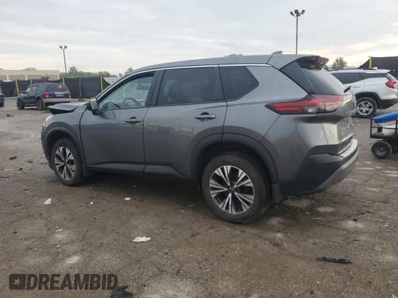 ✅ 2022 Nissan Rogue SV • VIN: 5N1BT3BB8NC683289 • Лот: 81789345. Опубликован ранее на Copart с пробегом 29 725 миль. Бесплатный доступ к архиву аукционных продаж из США и подробный отчёт об истории автомобиля на DreamBid. Изображение 2.