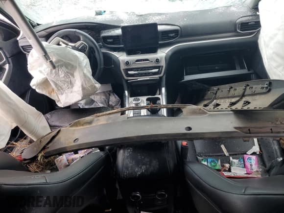 ✅ 2020 Ford Explorer XLT • VIN: 1FMSK7DH2LGC41299 • Lot: 75872593. Wystawiony na Copart z przebiegiem Nie podano. Bezpłatny archiwum sprzedaży aukcyjnych z USA i szczegółowy raport historii pojazdu na DreamBid. Zdjęcie 8.