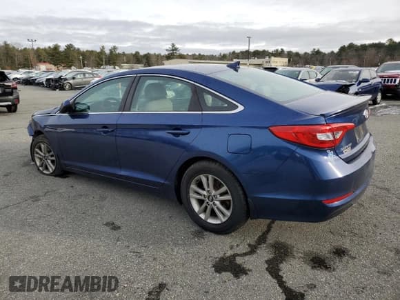 ✅ 2015 Hyundai Sonata SE • VIN: 5NPE24AF7FH160401 • Lot: 71539432. Listed on Copart with 128,813 mi. Free auction sales archive from the USA and detailed vehicle history report at DreamBid. Image 2.
