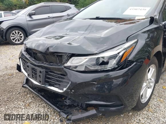 ✅ 2017 Chevrolet Cruze LT • VIN: 1G1BE5SM0H7201125 • Lot: 43507439. Listed on IAAI with 108,903 mi. Free auction sales archive from the USA and detailed vehicle history report at DreamBid. Image 18.