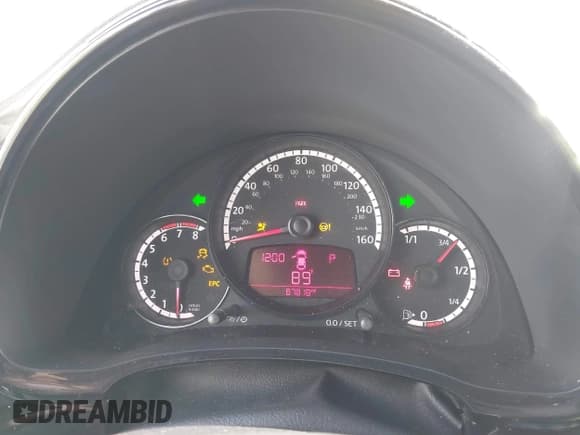 ✅ 2015 Volkswagen Beetle Fleet Edition • VIN: 3VWF17AT6FM641987 • Lot: 41964021. Listed on IAAI with 87,818 mi. Free auction sales archive from the USA and detailed vehicle history report at DreamBid. Image 7.