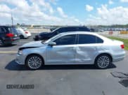 ✅ 2015 Volkswagen Jetta SE • VIN: 3VWD07AJ5FM340040 • Лот: 42296755. Опубликован ранее на IAAI с пробегом 94 050 миль. Бесплатный доступ к архиву аукционных продаж из США и подробный отчёт об истории автомобиля на DreamBid. Изображение 13.