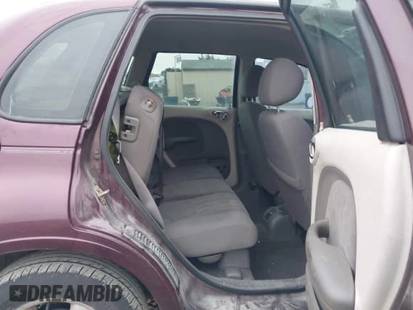 ✅ 2002 Chrysler PT Cruiser • VIN: 3C4FY48B32T346551 • Lot: 43840223. Listed on IAAI with 129,070 mi. Free auction sales archive from the USA and detailed vehicle history report at DreamBid. Image 8.