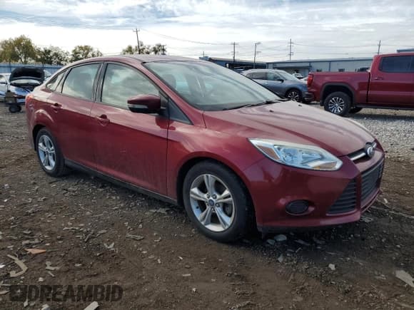✅ 2014 Ford Focus SE • VIN: 1FADP3F23EL403604 • Lot: 90420605. Wystawiony na Copart z przebiegiem 115 258 mil. Bezpłatny archiwum sprzedaży aukcyjnych z USA i szczegółowy raport historii pojazdu na DreamBid. Zdjęcie 4.