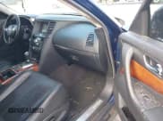 ✅ 2015 Infiniti QX70 • VIN: JN8CS1MU2FM380734 • Lot: 42723003. Wystawiony na IAAI z przebiegiem 175 469 mil. Bezpłatny archiwum sprzedaży aukcyjnych z USA i szczegółowy raport historii pojazdu na DreamBid. Zdjęcie 5.