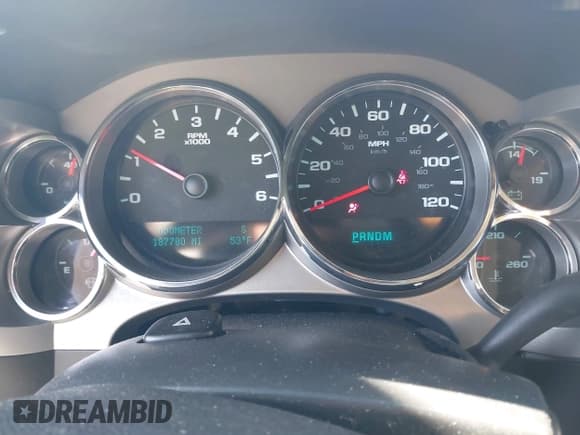 ✅ 2012 GMC Sierra 1500 SLE • VIN: 1GTR2VE73CZ197783 • Lot: 42028377. Wystawiony na IAAI z przebiegiem 187 780 mil. Bezpłatny archiwum sprzedaży aukcyjnych z USA i szczegółowy raport historii pojazdu na DreamBid. Zdjęcie 7.