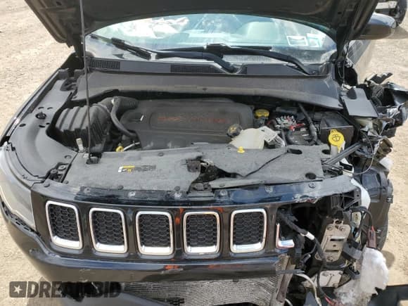 ✅ 2019 Jeep Compass Latitude • VIN: 3C4NJDBB5KT767907 • Lot: 53292015. Listed on Copart with 116,072 mi. Free auction sales archive from the USA and detailed vehicle history report at DreamBid. Image 13.