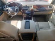 ✅ 2012 GMC Yukon Denali • VIN: 1GKS1EEF8CR198315 • Lot: 58957695. Wystawiony na Copart z przebiegiem 210 508 mil. Bezpłatny archiwum sprzedaży aukcyjnych z USA i szczegółowy raport historii pojazdu na DreamBid. Zdjęcie 8.