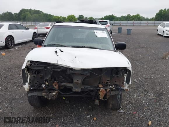 ✅ 2002 Chevrolet S-10 • VIN: 1GCCS19WX28188728 • Лот: 42337500. Опубликован ранее на IAAI с пробегом 305 227 миль. Бесплатный доступ к архиву аукционных продаж из США и подробный отчёт об истории автомобиля на DreamBid. Изображение 13.