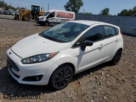 ✅ 2014 Ford Fiesta S • VIN: 3FADP4TJ3EM196793 • Лот: 68580835. Опубликован ранее на Copart с пробегом 147 220 миль. Бесплатный доступ к архиву аукционных продаж из США и подробный отчёт об истории автомобиля на DreamBid. Изображение 1.