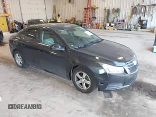 2013 Chevrolet Cruze 1LT с VIN 1G1PC5SB5D7190840, выставлен на аукционе IAAI как лот 42829592 с пробегом 199 783 миль миль и . История ставок и продаж доступна на DreamBid. Изображение 1.