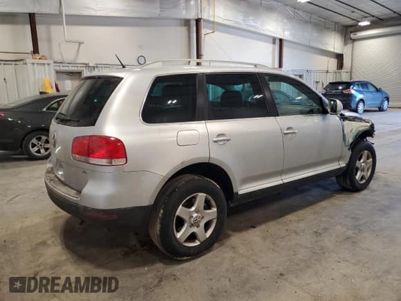 ✅ 2007 Volkswagen Touareg V6 • VIN: WVGZE77L87D050323 • Лот: 46197765. Опубликован ранее на Copart с пробегом 171 066 миль. Бесплатный доступ к архиву аукционных продаж из США и подробный отчёт об истории автомобиля на DreamBid. Изображение 3.