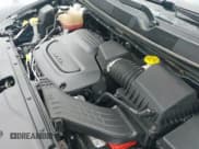 ✅ 2020 Chrysler Pacifica Touring L Plus • VIN: 2C4RC1EG4LR135311 • Lot: 43179041. Wystawiony na IAAI z przebiegiem 86 388 mil. Bezpłatny archiwum sprzedaży aukcyjnych z USA i szczegółowy raport historii pojazdu na DreamBid. Zdjęcie 18.