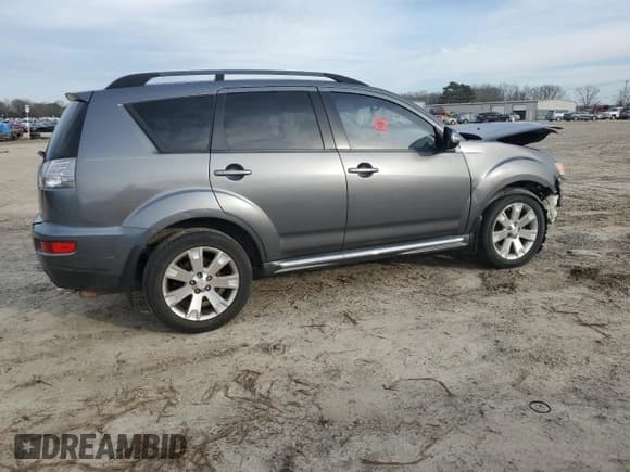 ✅ 2011 Mitsubishi Outlander SE • VIN: JA4AS3AW5BU034105 • Lot: 87313584. Listed on Copart with 249,221 mi. Free auction sales archive from the USA and detailed vehicle history report at DreamBid. Image 3.