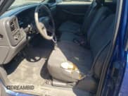 ✅ 2003 Chevrolet Silverado 1500 • VIN: 2GCEC19V431393432 • Лот: 70439904. Опубликован ранее на Copart с пробегом 326 454 миль. Бесплатный доступ к архиву аукционных продаж из США и подробный отчёт об истории автомобиля на DreamBid. Изображение 7.