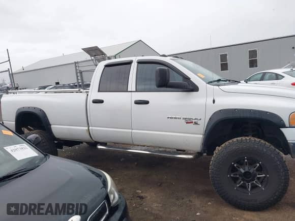 2004 Dodge 3500 ST with VIN 3D7LU38C64G117736, listed as a IAAI auction lot 42058492 with 229,102 mi miles and . Bid and sale history available at DreamBid. Image 14.