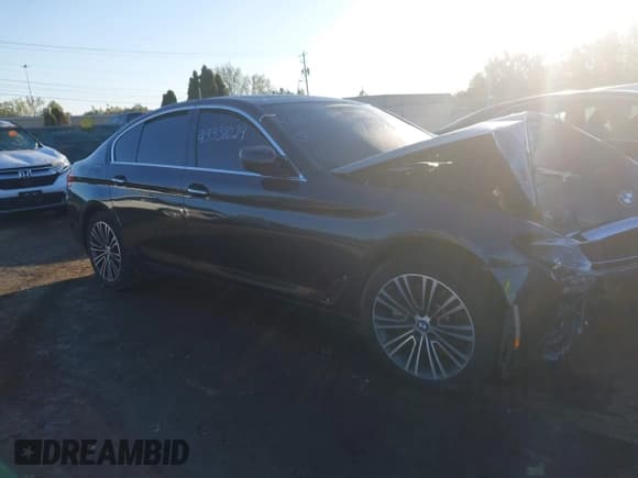 ✅ 2017 BMW 5 Series 540i xDrive • VIN: WBAJE7C32HG890246 • Lot: 43331029. Listed on IAAI with 65,826 mi. Free auction sales archive from the USA and detailed vehicle history report at DreamBid. Image 13.