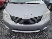 ✅ 2013 Toyota Sienna L • VIN: 5TDZK3DC1DS342759 • Lot: 91321215. Listed on Copart with Not provided. Free auction sales archive from the USA and detailed vehicle history report at DreamBid. Image 12.
