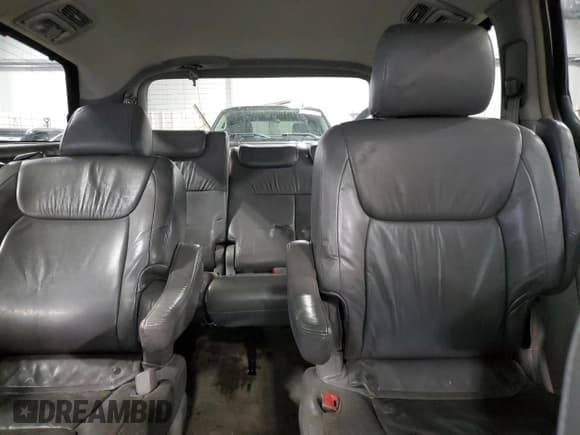 ✅ 2005 Toyota Sienna XLE Limited • VIN: 5TDBA22C45S040594 • Лот: 91653195. Опубликован ранее на Copart с пробегом 311 870 миль. Бесплатный доступ к архиву аукционных продаж из США и подробный отчёт об истории автомобиля на DreamBid. Изображение 10.