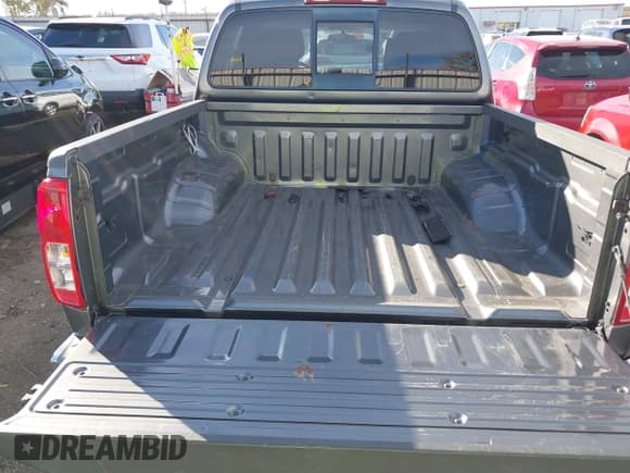 ✅ 2019 Nissan Frontier SV • VIN: 1N6AD0ERXKN700983 • Лот: 43618044. Опубликован ранее на IAAI с пробегом 153 920 миль. Бесплатный доступ к архиву аукционных продаж из США и подробный отчёт об истории автомобиля на DreamBid. Изображение 18.