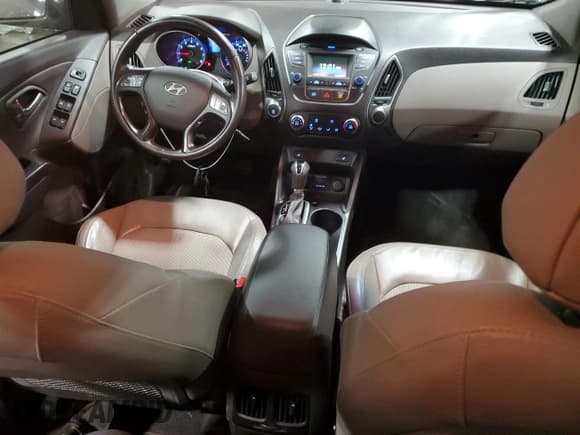 ✅ 2014 Hyundai Tucson SE • VIN: KM8JUCAG8EU898123 • Lot: 56678555. Wystawiony na Copart z przebiegiem 47 382 mil. Bezpłatny archiwum sprzedaży aukcyjnych z USA i szczegółowy raport historii pojazdu na DreamBid. Zdjęcie 8.