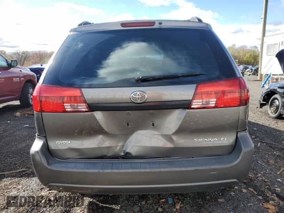 2005 Toyota Sienna LE с VIN 5TDZA23C75S312486, выставлен на аукционе Copart как лот 90917255 с пробегом 235 882 миль миль и Списание • Salvage title. История ставок и продаж доступна на DreamBid. Изображение 6.