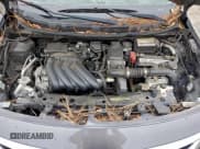 ✅ 2015 Nissan Versa S Plus • VIN: 3N1CN7AP3FL894495 • Лот: 94573195. Опубликован ранее на Copart с пробегом 139 245 миль. Бесплатный доступ к архиву аукционных продаж из США и подробный отчёт об истории автомобиля на DreamBid. Изображение 11.