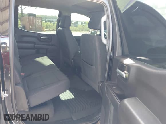 ✅ 2023 Chevrolet Silverado 1500 Custom • VIN: 3GCPABEKXPG123280 • Lot: 43063619. Wystawiony na IAAI z przebiegiem 70 772 mil. Bezpłatny archiwum sprzedaży aukcyjnych z USA i szczegółowy raport historii pojazdu na DreamBid. Zdjęcie 8.