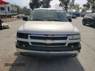 ✅ 2004 Chevrolet Suburban LS • VIN: 1GNEC16T54J184718 • Lot: 74020304. Wystawiony na Copart z przebiegiem Nie podano. Bezpłatny archiwum sprzedaży aukcyjnych z USA i szczegółowy raport historii pojazdu na DreamBid. Zdjęcie 5.