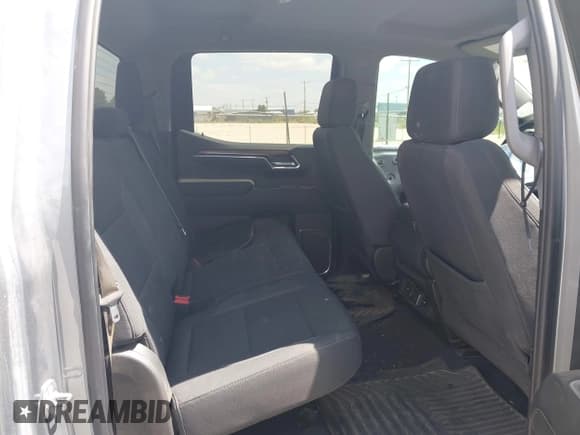 ✅ 2024 Chevrolet Silverado 1500 LT • VIN: 3GCPDKEK5RG227864 • Lot: 43225656. Listed on IAAI with 45,346 mi. Free auction sales archive from the USA and detailed vehicle history report at DreamBid. Image 8.