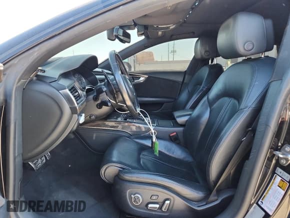 ✅ 2016 Audi S7 • VIN: WAUW2BFC9GN135490 • Лот: 91205115. Опубликован ранее на Copart с пробегом 113 980 миль. Бесплатный доступ к архиву аукционных продаж из США и подробный отчёт об истории автомобиля на DreamBid. Изображение 7.