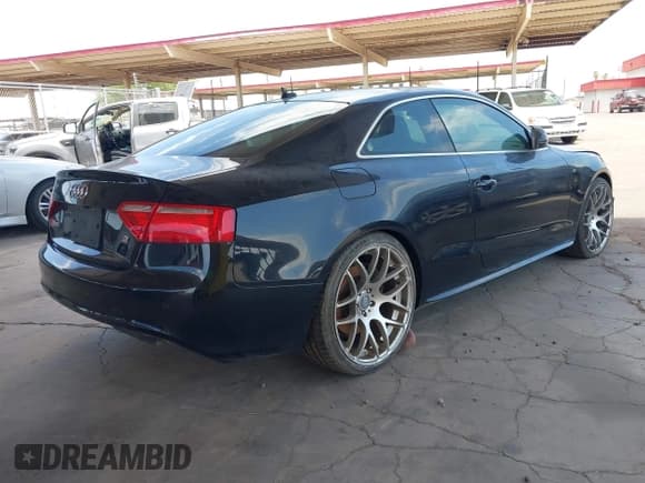✅ 2008 Audi S5 • VIN: WAURV78T28A010547 • Lot: 42686310. Wystawiony na IAAI z przebiegiem Nie podano. Bezpłatny archiwum sprzedaży aukcyjnych z USA i szczegółowy raport historii pojazdu na DreamBid. Zdjęcie 4.