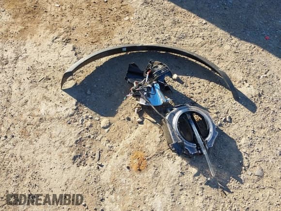 ✅ 2022 Ford Bronco • VIN: 1FMDE5BH8NLB01842 • Lot: 41257252. Listed on IAAI with 18,662 mi. Free auction sales archive from the USA and detailed vehicle history report at DreamBid. Image 12.