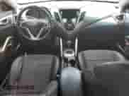 ✅ 2013 Hyundai Veloster RE:MIX • VIN: KMHTC6AD7DU156104 • Лот: 51266135. Размещён на Copart с пробегом 104 374 миль миль. Получите бесплатный доступ к архиву аукционных продаж из США и посмотрите подробный отчёт об истории автомобиля на DreamBid. Изображение 8.