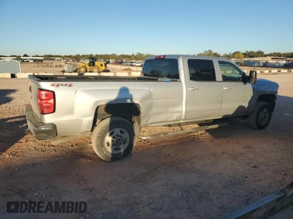 ✅ 2015 Chevrolet Silverado 2500HD LT • VIN: 1GC1KVEGXFF658934 • Лот: 90590175. Опубликован ранее на Copart с пробегом 192 610 миль. Бесплатный доступ к архиву аукционных продаж из США и подробный отчёт об истории автомобиля на DreamBid. Изображение 3.