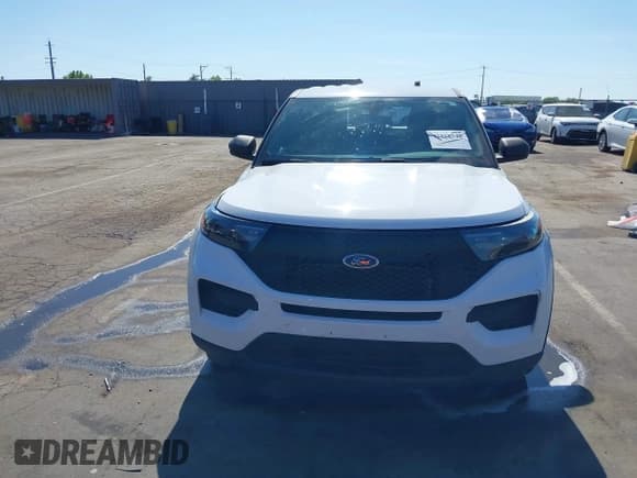 ✅ 2020 Ford Police Interceptor Utility • VIN: 1FM5K8AB1LGA84299 • Lot: 42228548. Wystawiony na IAAI z przebiegiem 41 935 mil. Bezpłatny archiwum sprzedaży aukcyjnych z USA i szczegółowy raport historii pojazdu na DreamBid. Zdjęcie 12.