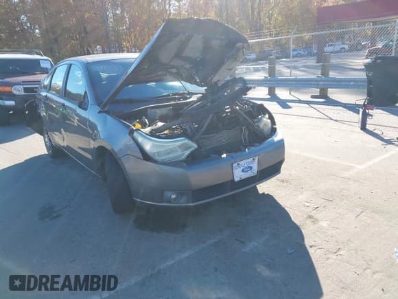 ✅ 2011 Ford Focus SE • VIN: 1FAHP3FN8BW199999 • Лот: 43638279. Опубликован ранее на IAAI с пробегом 227 645 миль. Бесплатный доступ к архиву аукционных продаж из США и подробный отчёт об истории автомобиля на DreamBid. Изображение 1.