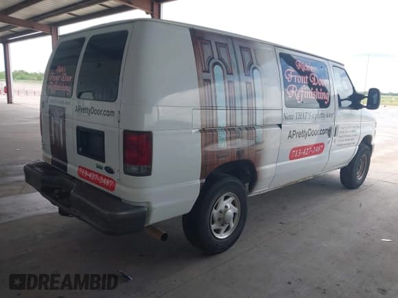 ✅ 2009 Ford Econoline Cargo Commercial • VIN: 1FTSE34L19DA69947 • Lot: 42718158. Listed on IAAI with 215,643 mi. Free auction sales archive from the USA and detailed vehicle history report at DreamBid. Image 4.