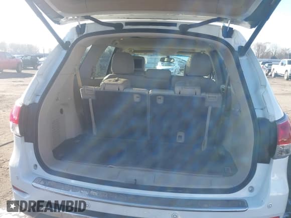 ✅ 2015 Nissan Pathfinder SV • VIN: 5N1AR2MN2FC609752 • Lot: 41607632. Listed on IAAI with 74,405 mi. Free auction sales archive from the USA and detailed vehicle history report at DreamBid. Image 8.