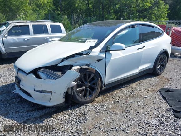 ✅ 2023 Tesla Model X • VIN: 7SAXCDE56PF368506 • Лот: 42847390. Опубликован ранее на IAAI с пробегом 26 419 миль. Бесплатный доступ к архиву аукционных продаж из США и подробный отчёт об истории автомобиля на DreamBid. Изображение 17.