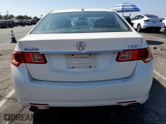✅ 2011 Acura TSX • VIN: JH4CU2F6XBC004291 • Lot: 69121634. Listed on Copart with 81,004 mi. Free auction sales archive from the USA and detailed vehicle history report at DreamBid. Image 6.