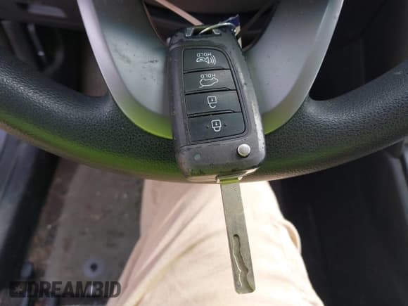 ✅ 2021 Hyundai Kona SE • VIN: KM8K1CAAXMU615373 • Lot: 43203008. Listed on IAAI with 88,946 mi. Free auction sales archive from the USA and detailed vehicle history report at DreamBid. Image 11.