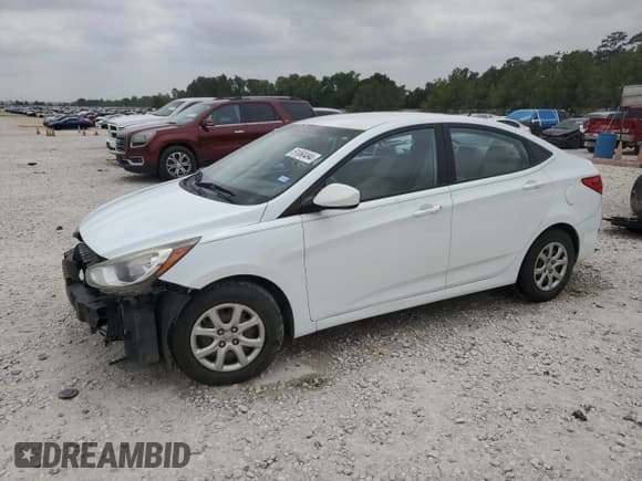 ✅ 2014 Hyundai Accent GLS • VIN: KMHCT4AE4EU600991 • Лот: 51060494. Опубликован ранее на Copart с пробегом 190 087 миль. Бесплатный доступ к архиву аукционных продаж из США и подробный отчёт об истории автомобиля на DreamBid. Изображение 1.