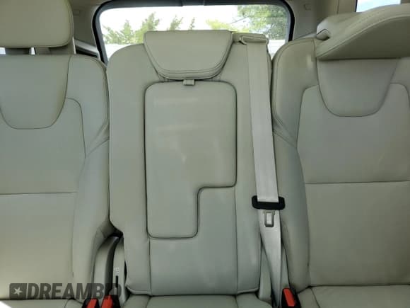 ✅ 2022 Volvo XC90 Momentum • VIN: YV4102PK5N1854651 • Lot: 68136515. Listed on Copart with 51,953 mi. Free auction sales archive from the USA and detailed vehicle history report at DreamBid. Image 10.