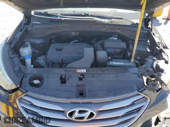 ✅ 2018 Hyundai Santa Fe 2.4L • VIN: 5XYZT3LB9JG523560 • Lot: 81779345. Listed on Copart with 106,399 mi. Free auction sales archive from the USA and detailed vehicle history report at DreamBid. Image 11.