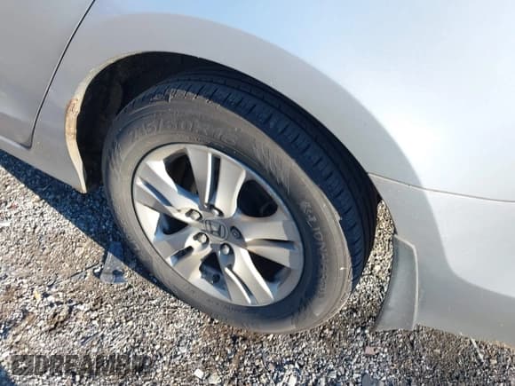 ✅ 2009 Honda Accord LX-P • VIN: 1HGCP26439A201754 • Lot: 43612575. Listed on IAAI with 286,310 mi. Free auction sales archive from the USA and detailed vehicle history report at DreamBid. Image 12.