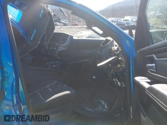 ✅ 2021 Ram 1500 Big Horn • VIN: 1C6SRFFTXMN803272 • Lot: 41737104. Wystawiony na IAAI z przebiegiem 47 000 mil. Bezpłatny archiwum sprzedaży aukcyjnych z USA i szczegółowy raport historii pojazdu na DreamBid. Zdjęcie 5.